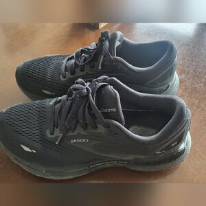 Brooks Adrenaline GTS 23 Womens 8.5 Tennis Shoes